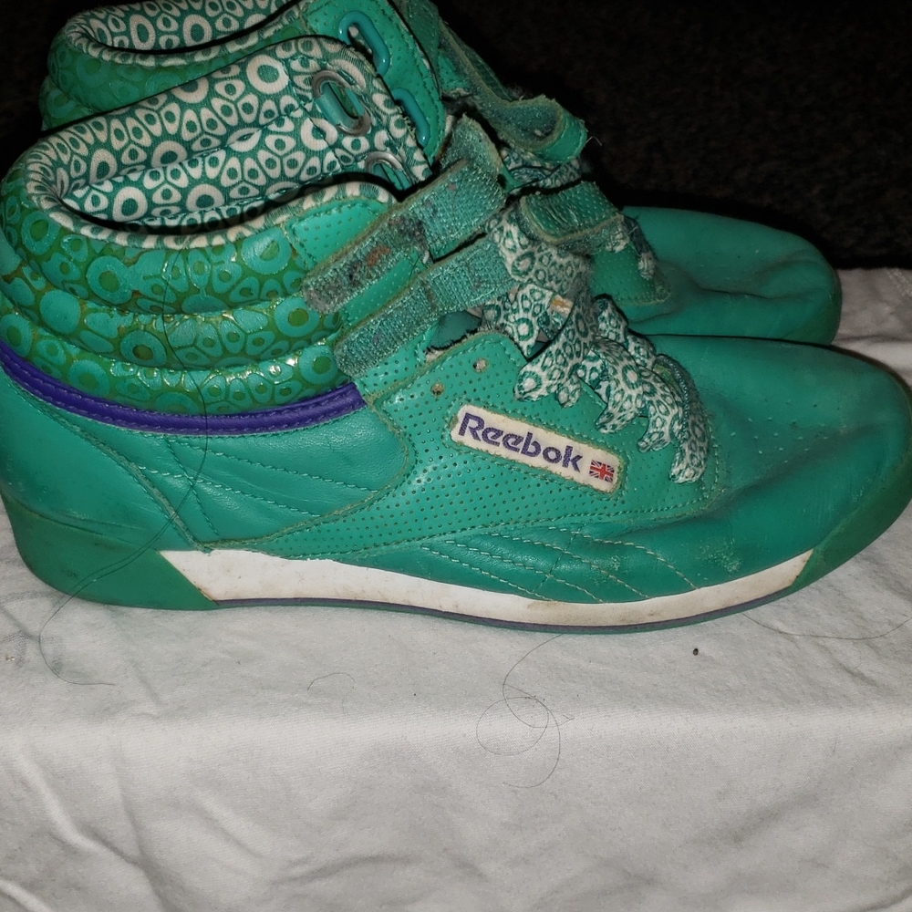 Green retro Reebok runners
